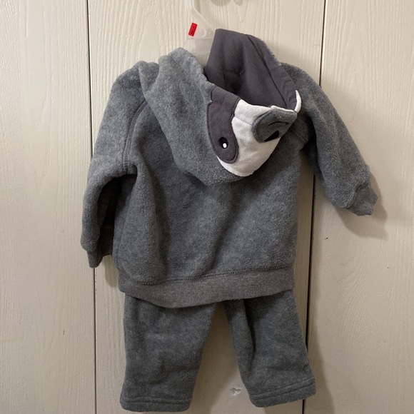 Carter’s Polar Fleece Grey Sloth Sweatsuit - Picture 5 of 7